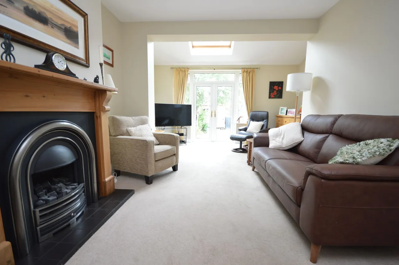 Bowerfold Lane, Stockport, photo 7