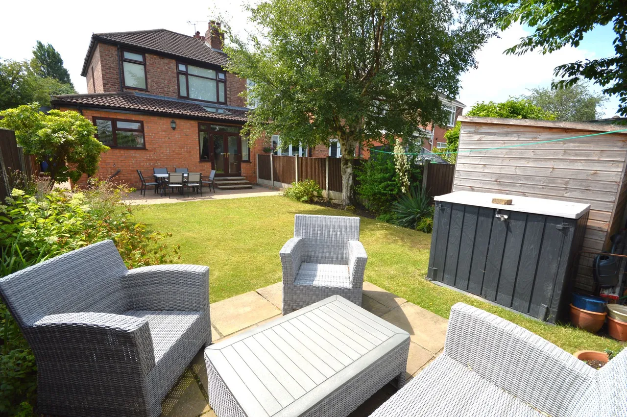 Bowerfold Lane, Stockport, photo 30