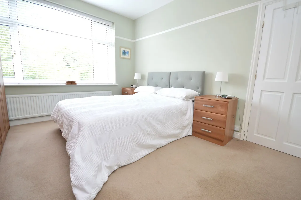 Bowerfold Lane, Stockport, photo 22
