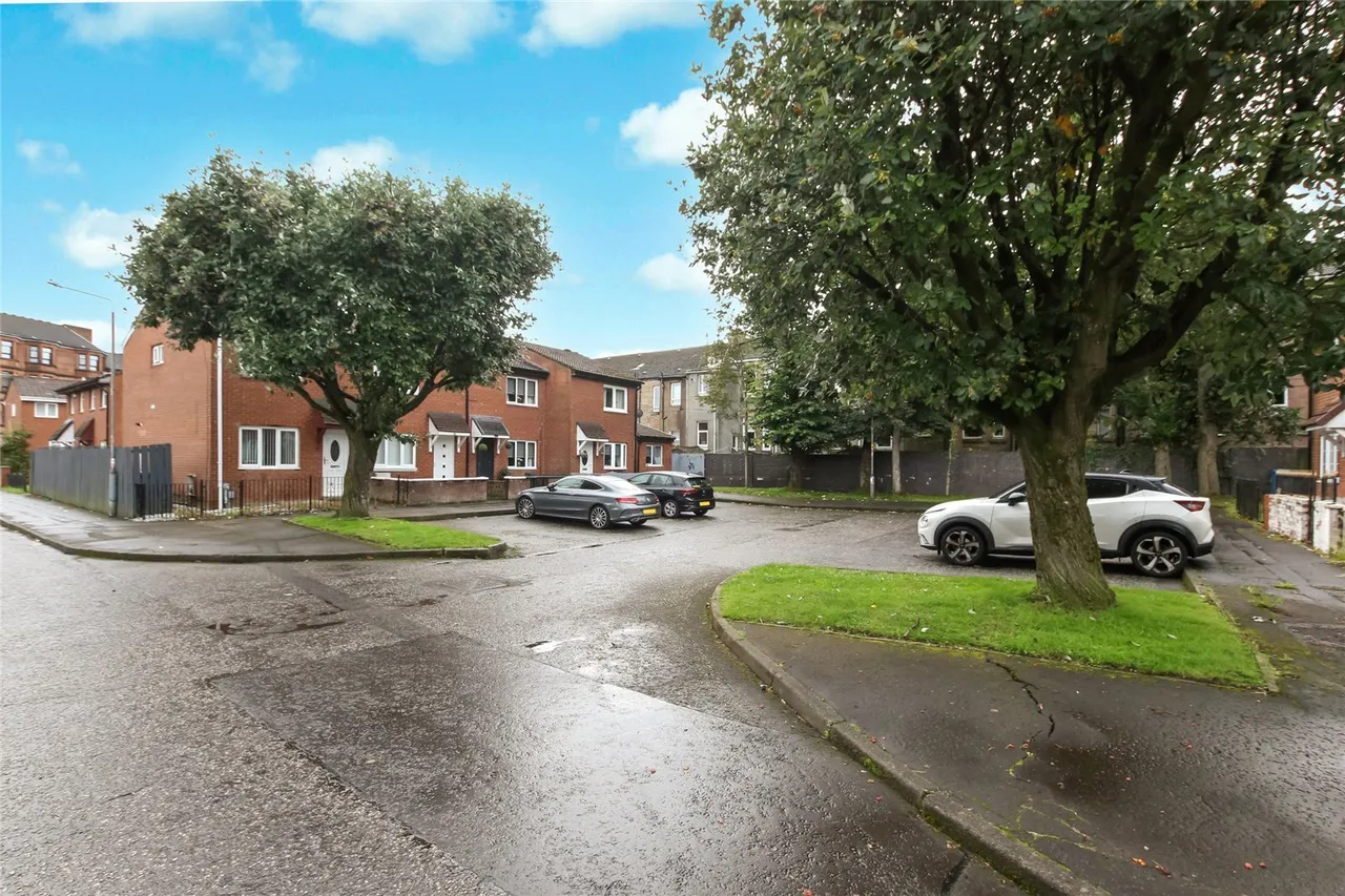 Edrom Court, Shettleston, G32, photo 19