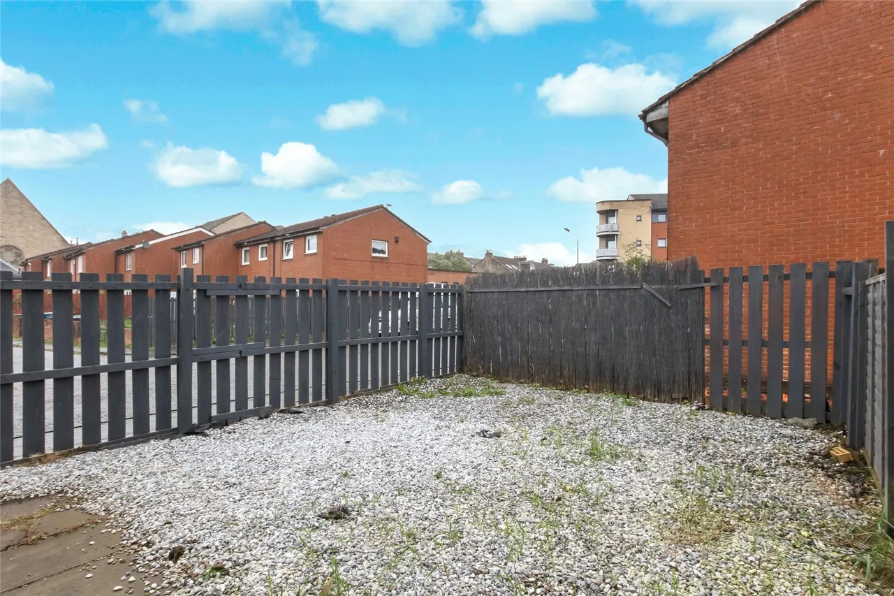 Edrom Court, Shettleston, G32, photo 17