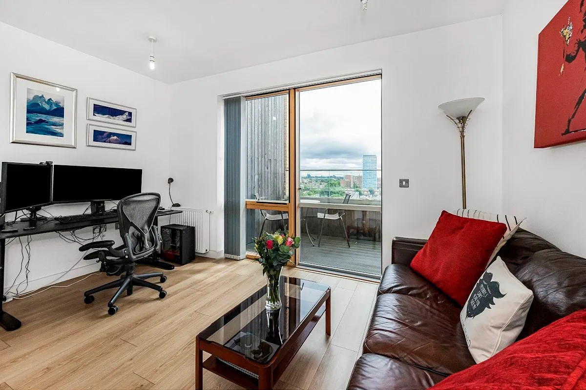 1 bed flat for sale — Sherrington Court, London, E16 1FQ