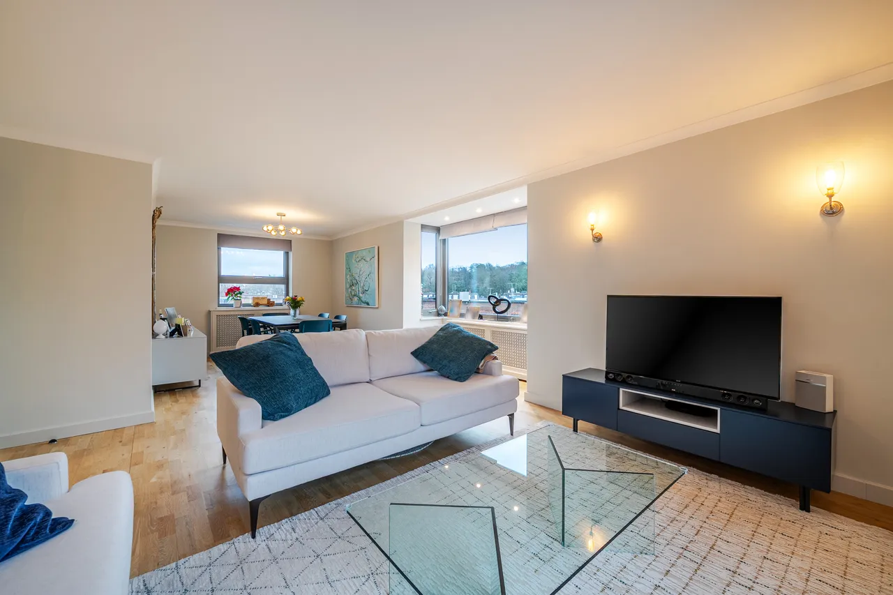 3 bed flat for sale — Somerset Square, London, W14
