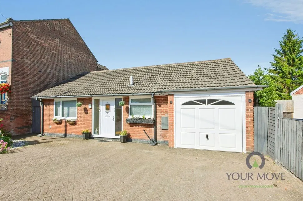 2 bed house for sale — Stanton Road, Burton-on-Trent, Staffordshire, DE15