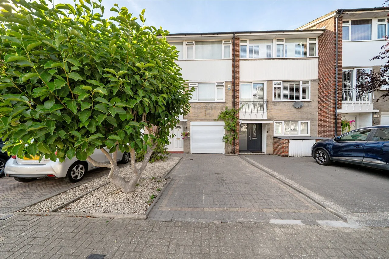 Vincent Close, Bromley, BR2, photo 13