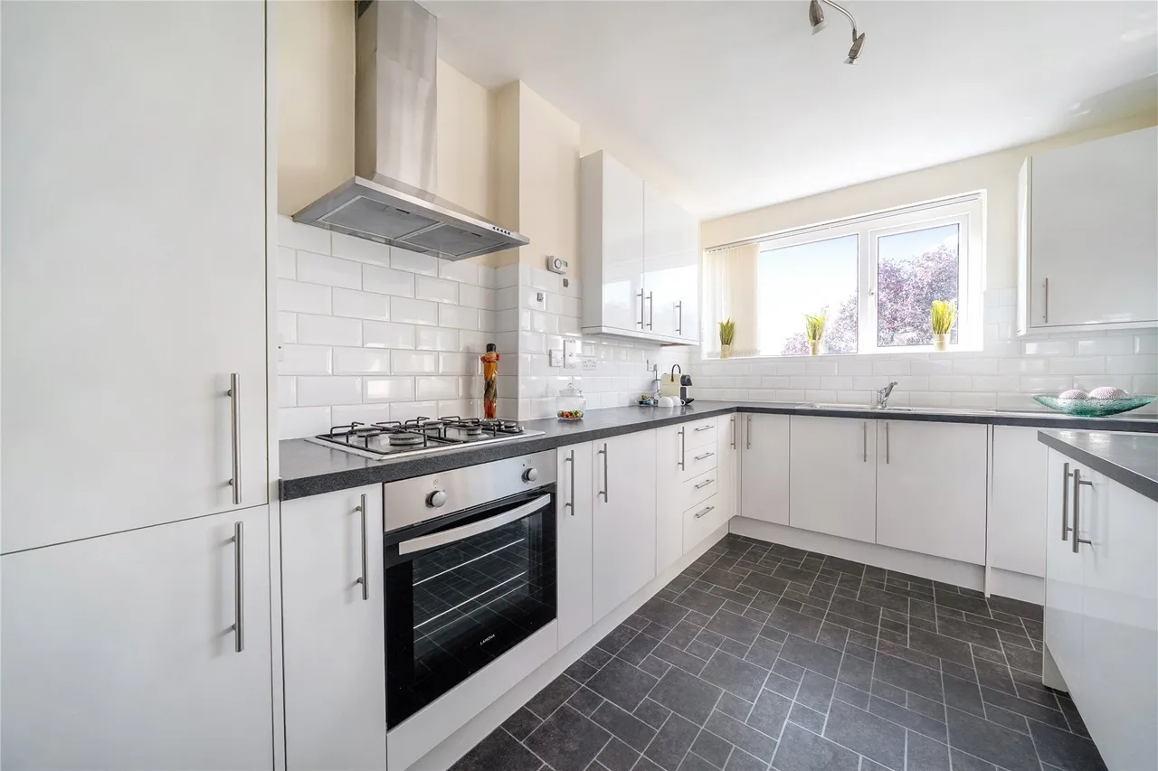 Vincent Close, Bromley, BR2, photo 6
