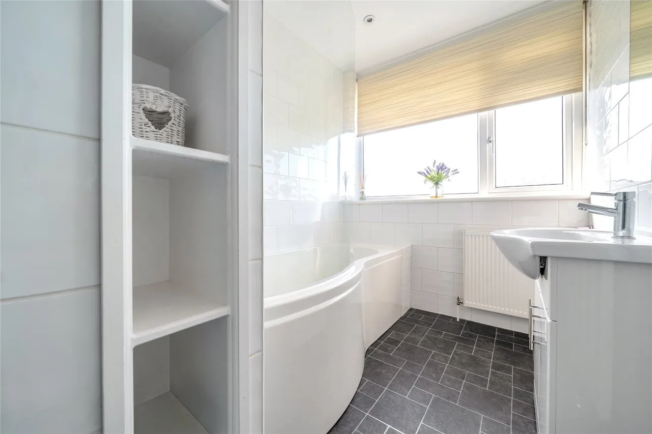 Vincent Close, Bromley, BR2, photo 10