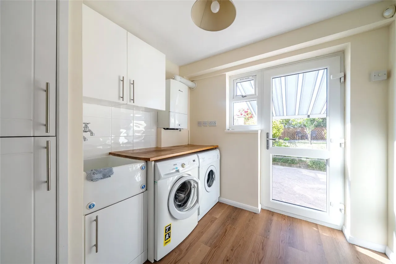 Vincent Close, Bromley, BR2, photo 9