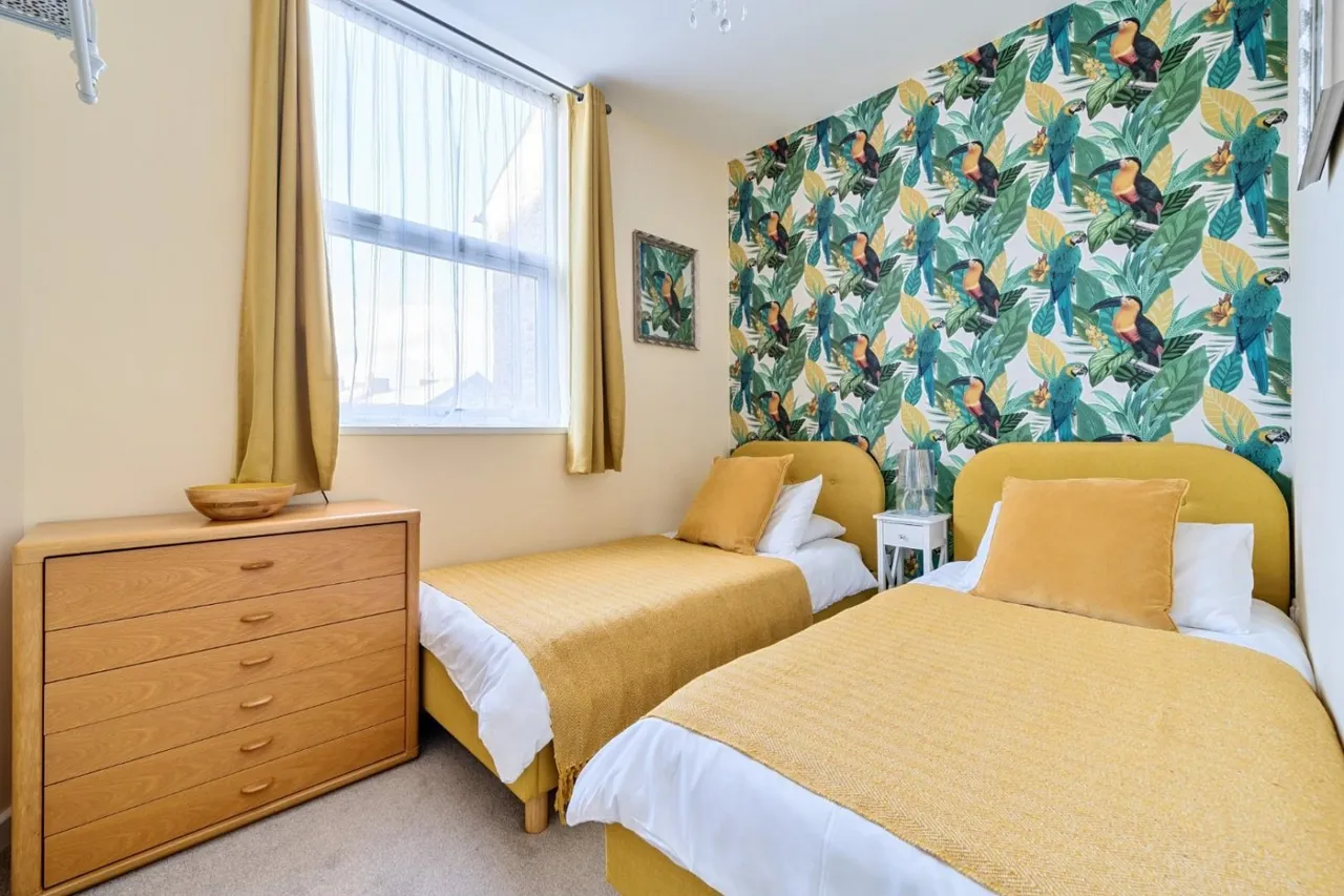 Bread Street, Penzance, TR18, photo 16