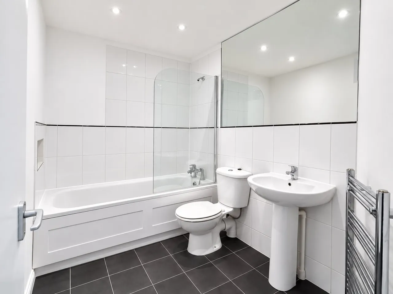 Woolwich Road, London, SE10, photo 6