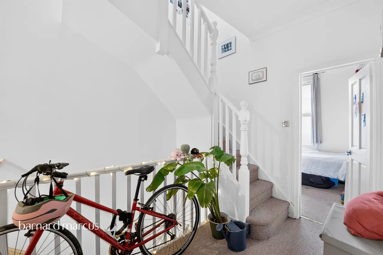Pendle Road, London, SW16, photo 20