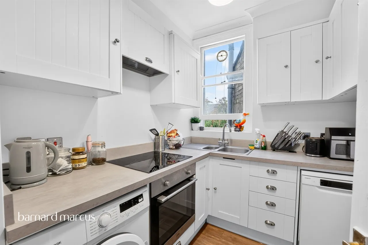 Pendle Road, London, SW16, photo 5