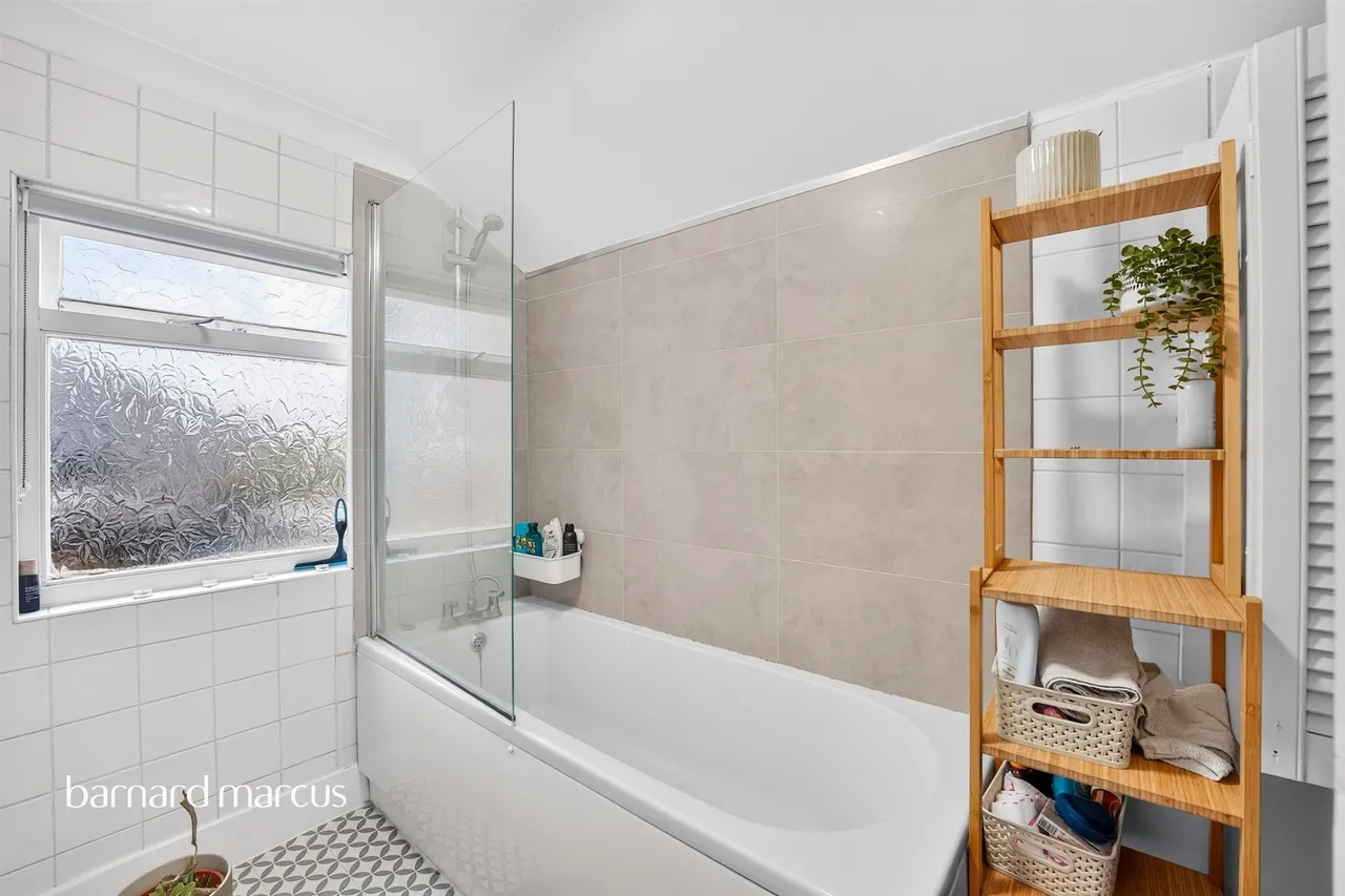 Pendle Road, London, SW16, photo 11