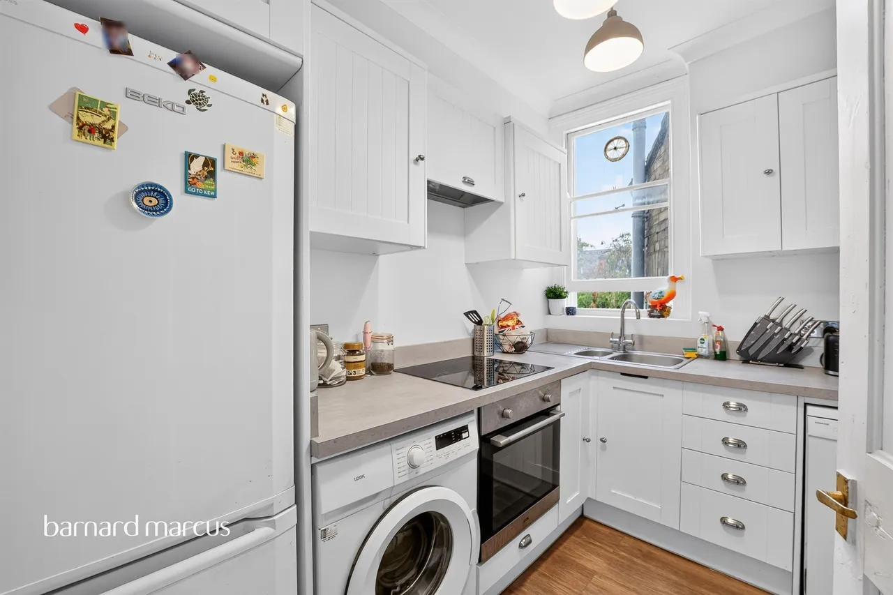 Pendle Road, London, SW16, photo 9