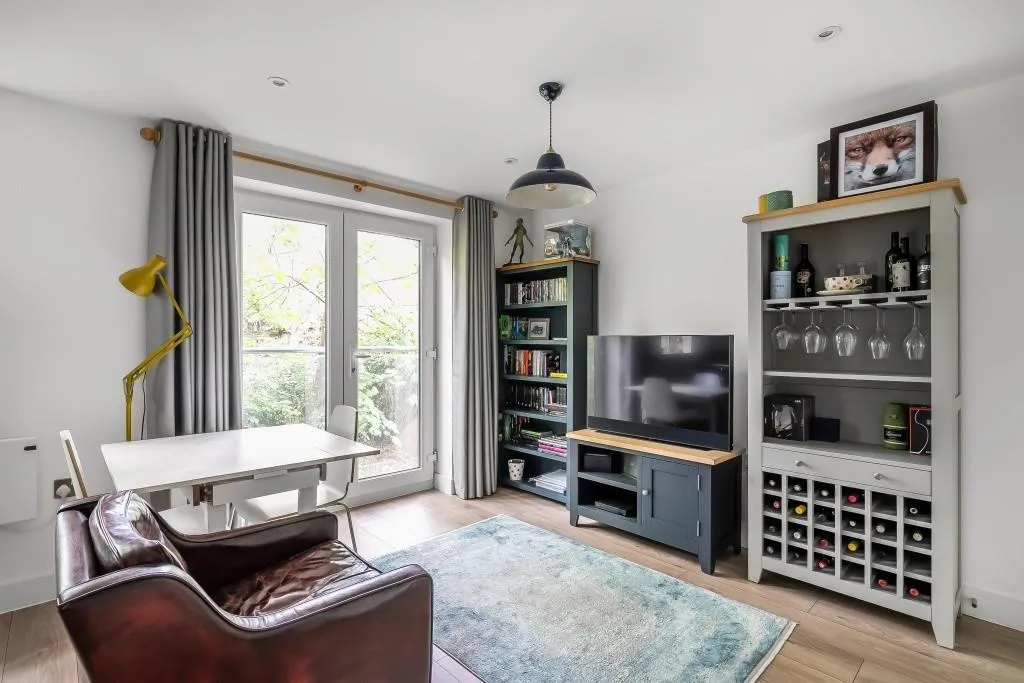 Portland Road, Dorking, RH4, photo 3