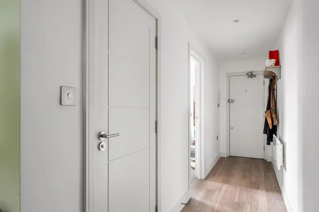 Portland Road, Dorking, RH4, photo 6