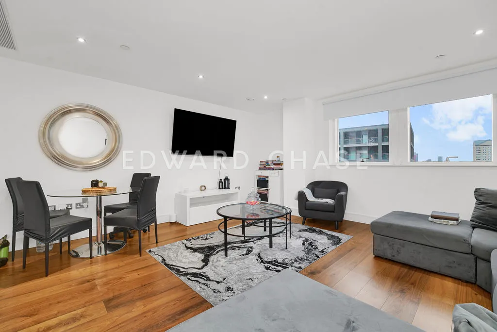 Lincoln Plaza, London, E14, photo 2