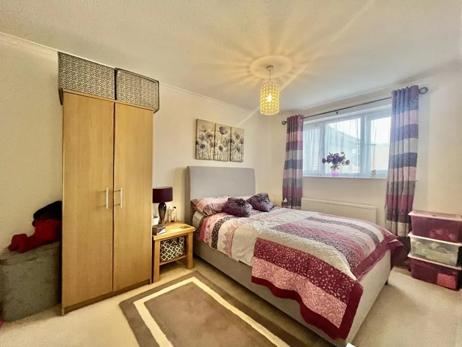 Wargrove Drive, College Town, GU47, photo 5