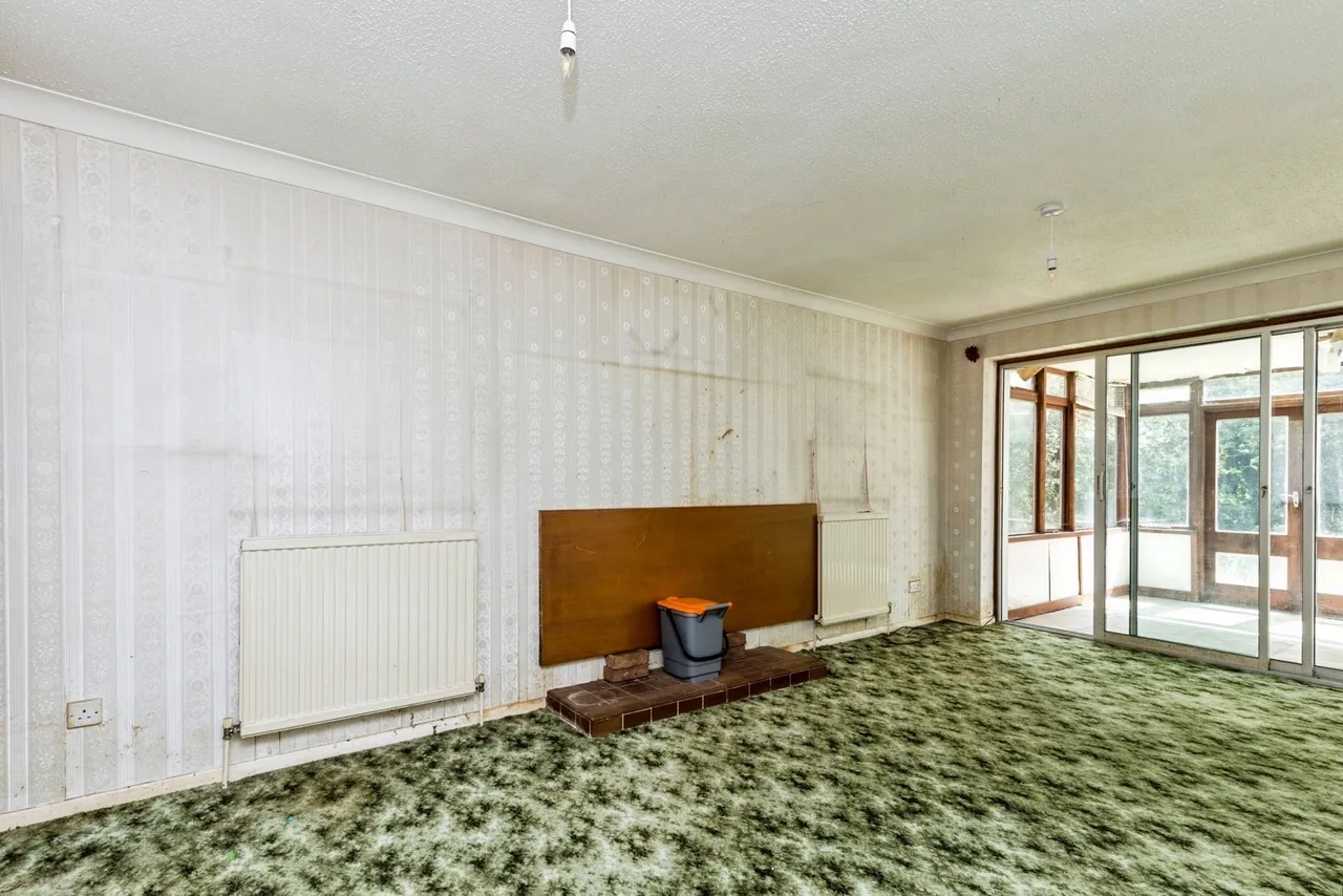Beechwood, Southwater, RH13, photo 14