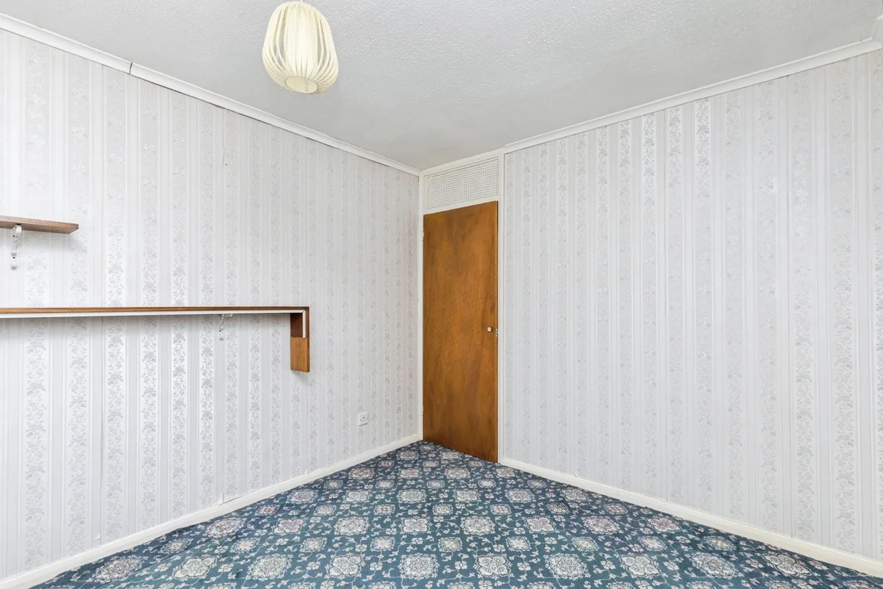 Beechwood, Southwater, RH13, photo 10