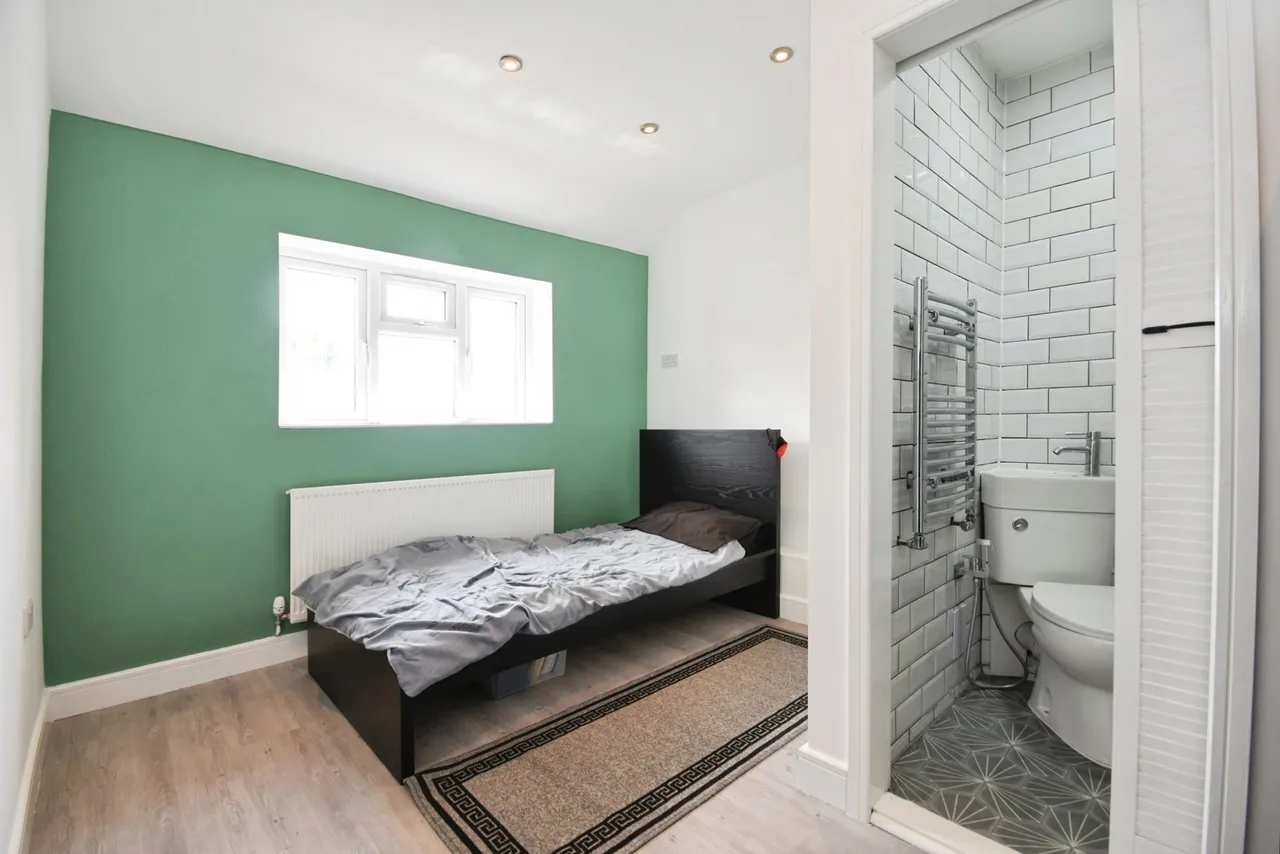 Baddow Hall Crescent, Chelmsford, Essex, CM2, photo 5
