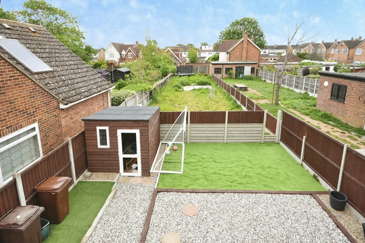 Baddow Hall Crescent, Chelmsford, Essex, CM2, photo 2