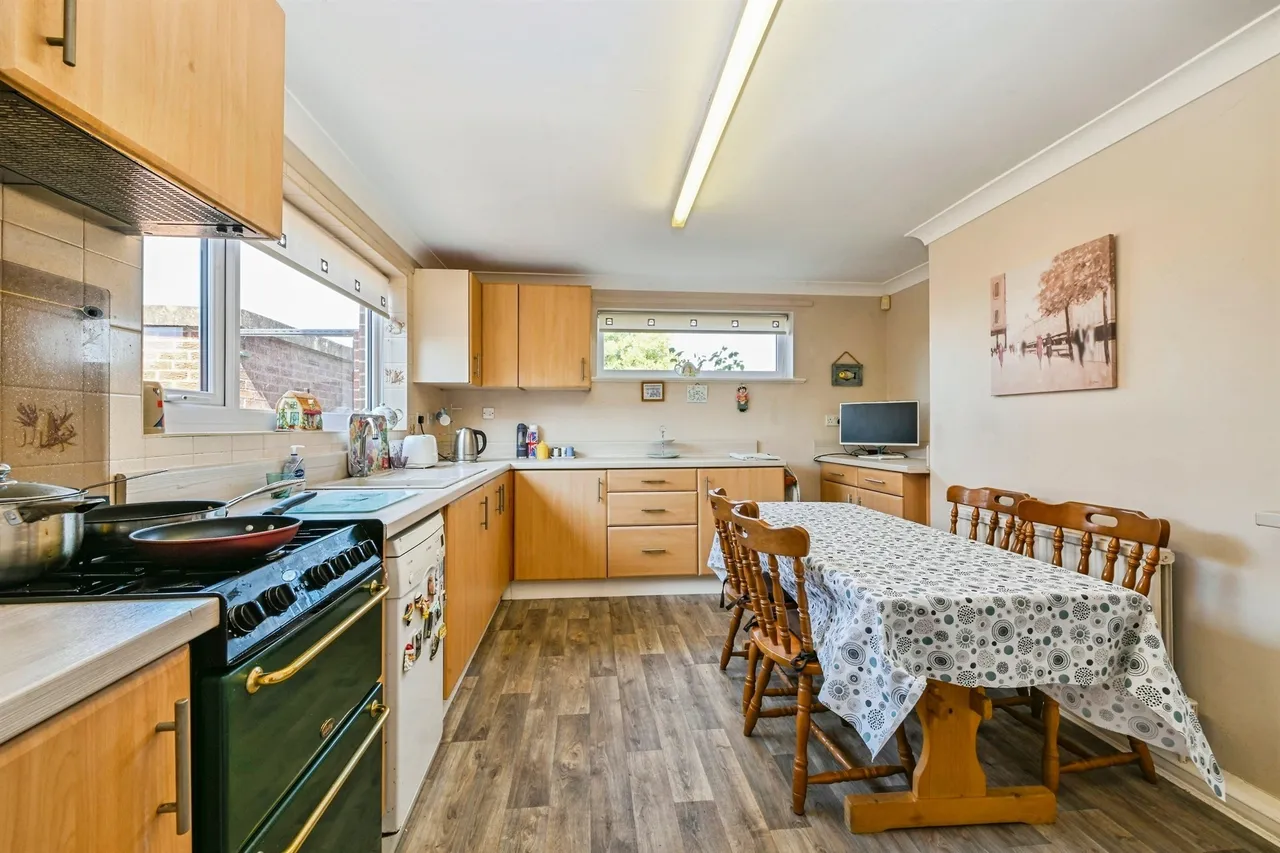 Broadmeer, Cotgrave, Nottingham, photo 3