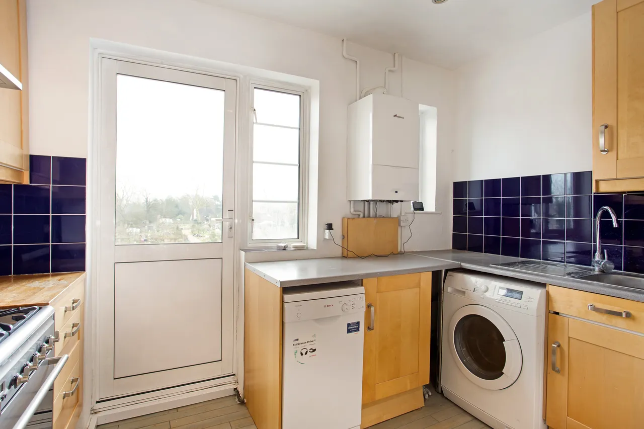 Chertsey Road, Twickenham, TW1, photo 7