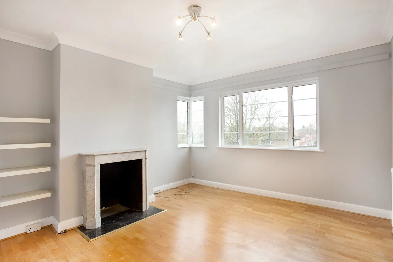 Chertsey Road, Twickenham, TW1, photo 2
