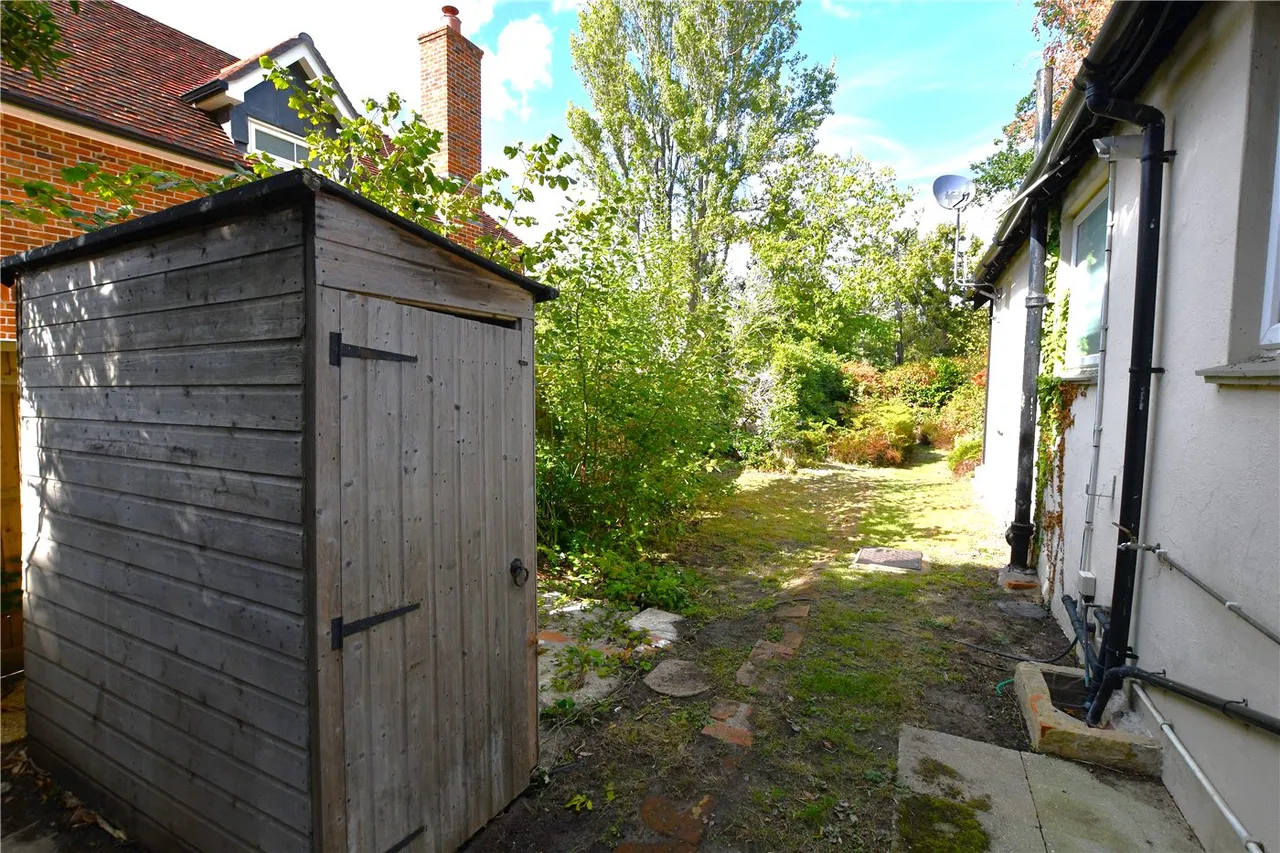 Forest Road, Hayley Green, Warfield, Bracknell, RG42, photo 4