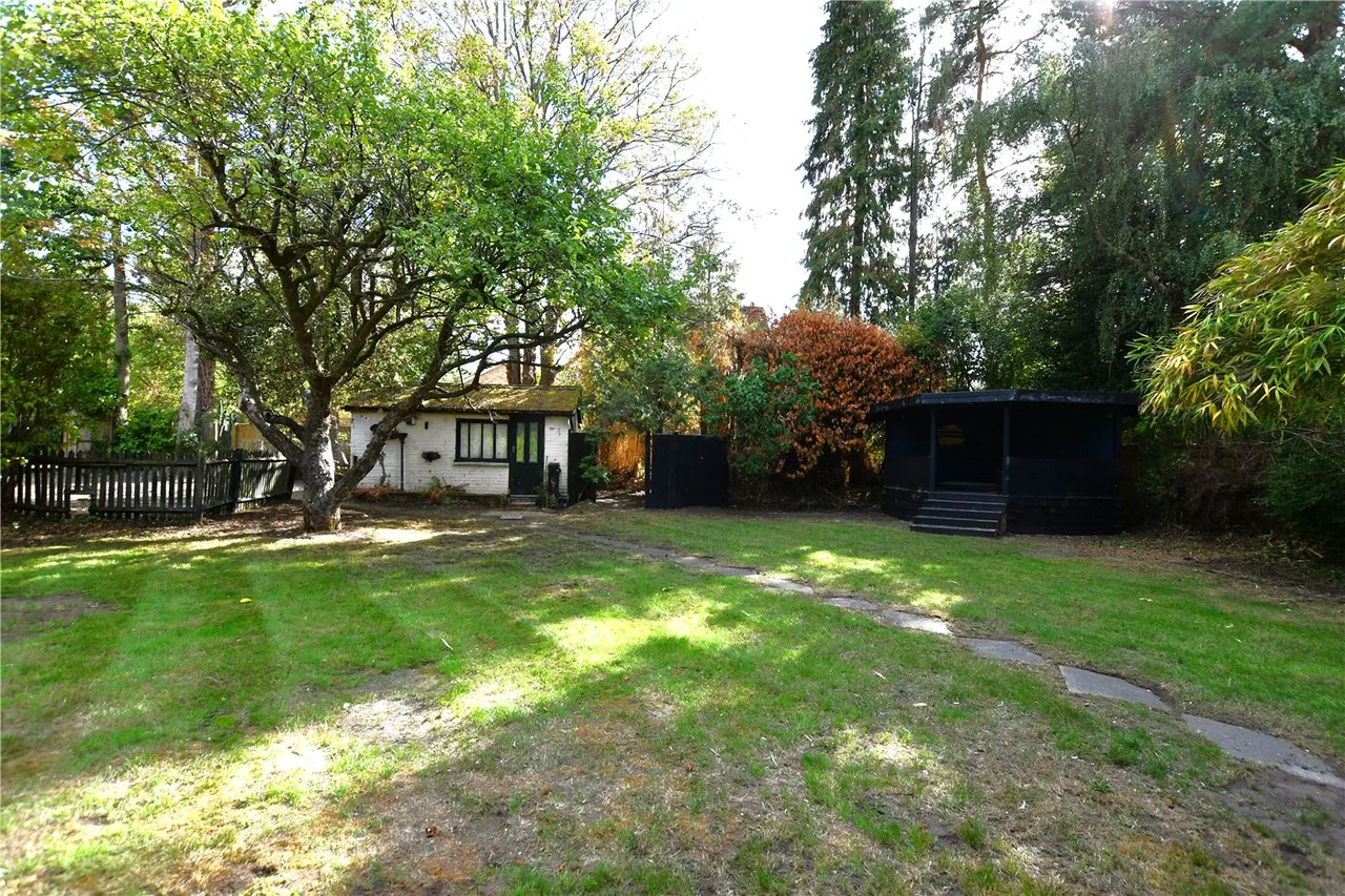 Forest Road, Hayley Green, Warfield, Bracknell, RG42, photo 3