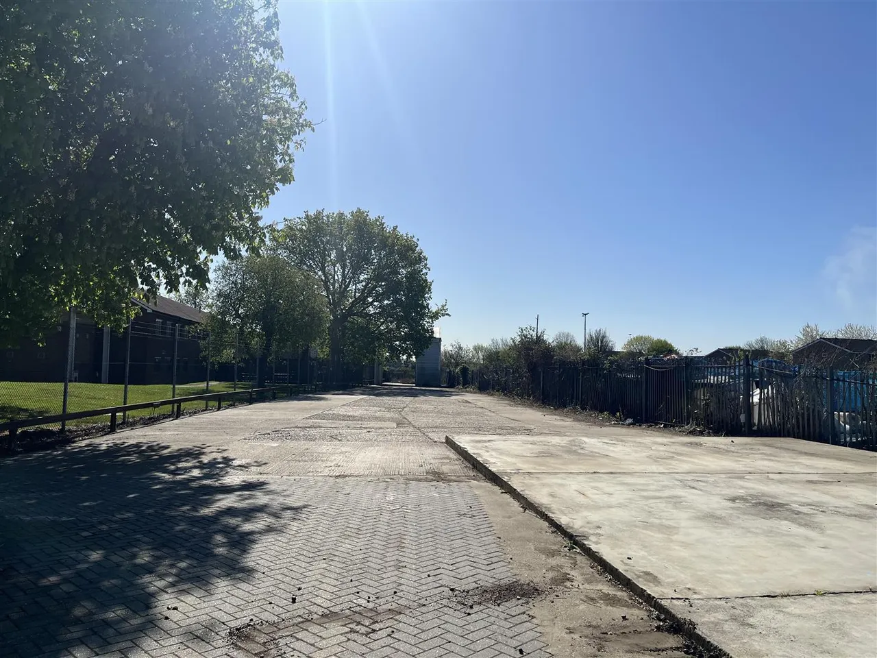 Ickenham Road, West Ruislip, photo 4