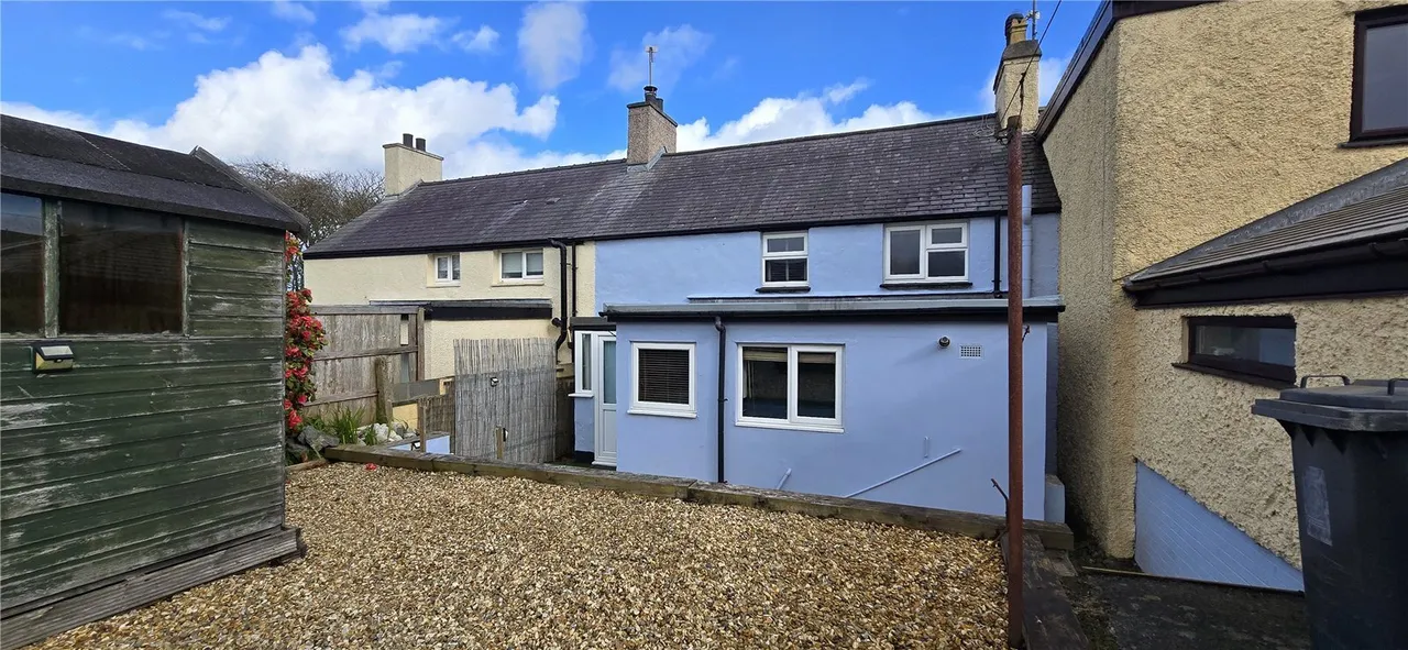 London Road, Holyhead, LL65, photo 19