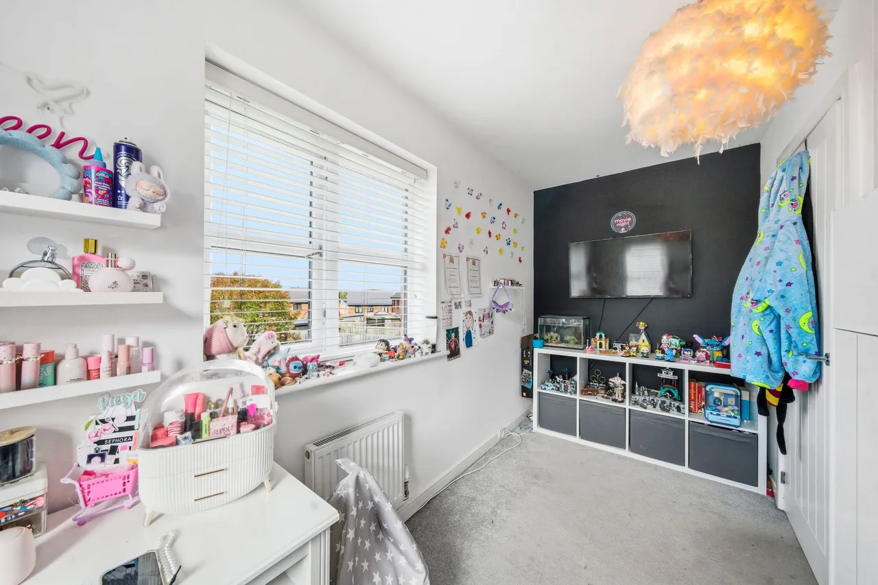 Hilldale, Ashton-In-Makerfield, Wigan, WN4 0AJ, photo 11