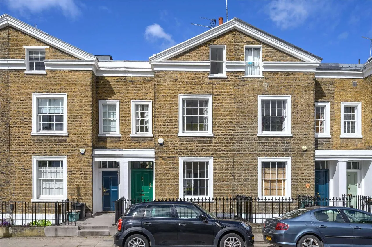 3 bed house for sale — Hemingford Road, Barnsbury, London, N1 1BY