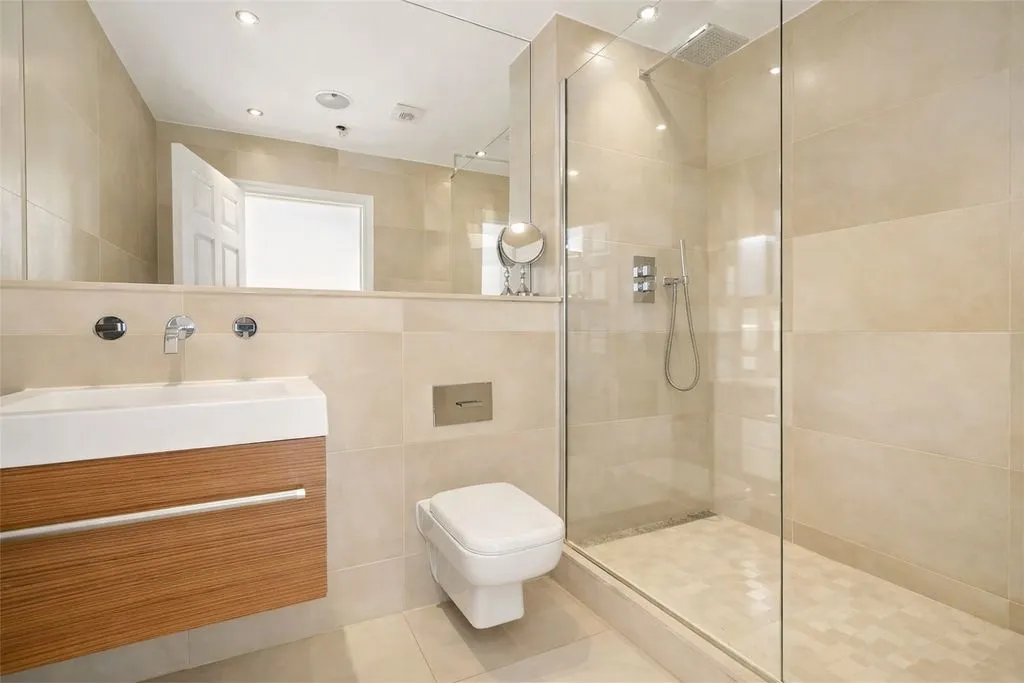 King Edward Place, Bushey WD23 2RH, photo 9