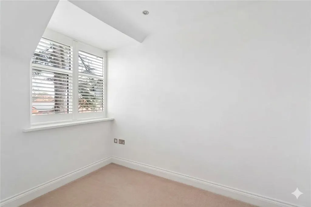 King Edward Place, Bushey WD23 2RH, photo 7