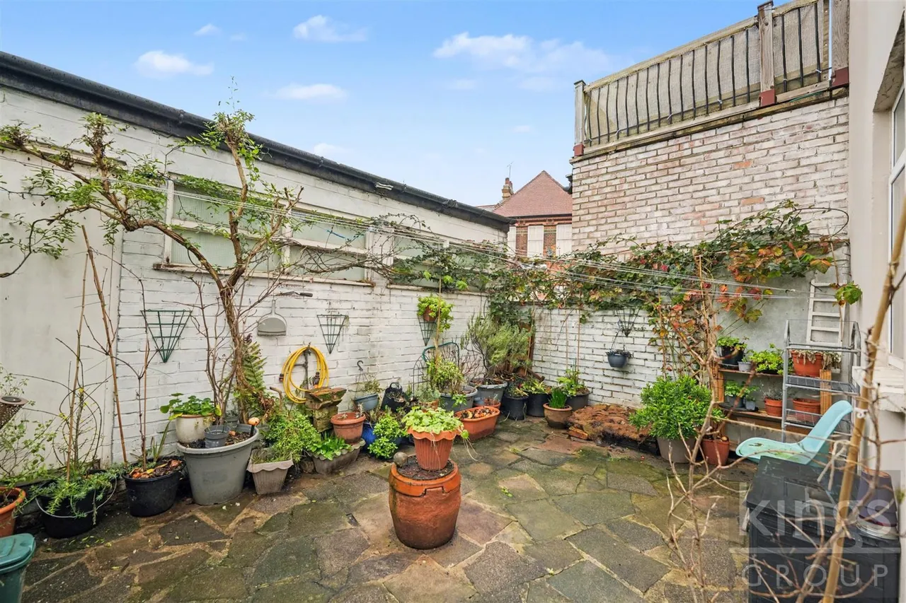 Whymark Avenue, Wood Green, photo 7