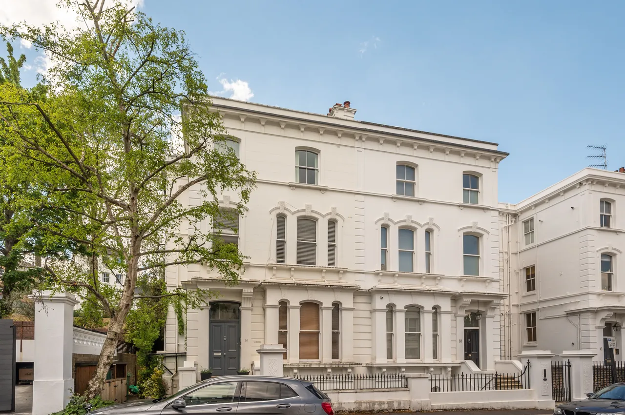 2 bed flat to rent — Flat 3, 20 Hampstead Hill Gardens, London