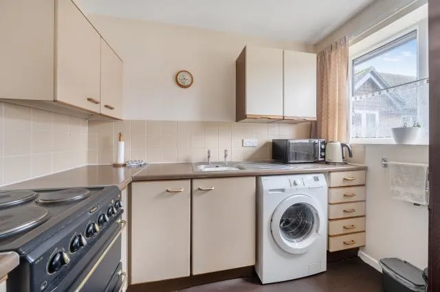 Ferndale Court, Thatcham, RG19, photo 4