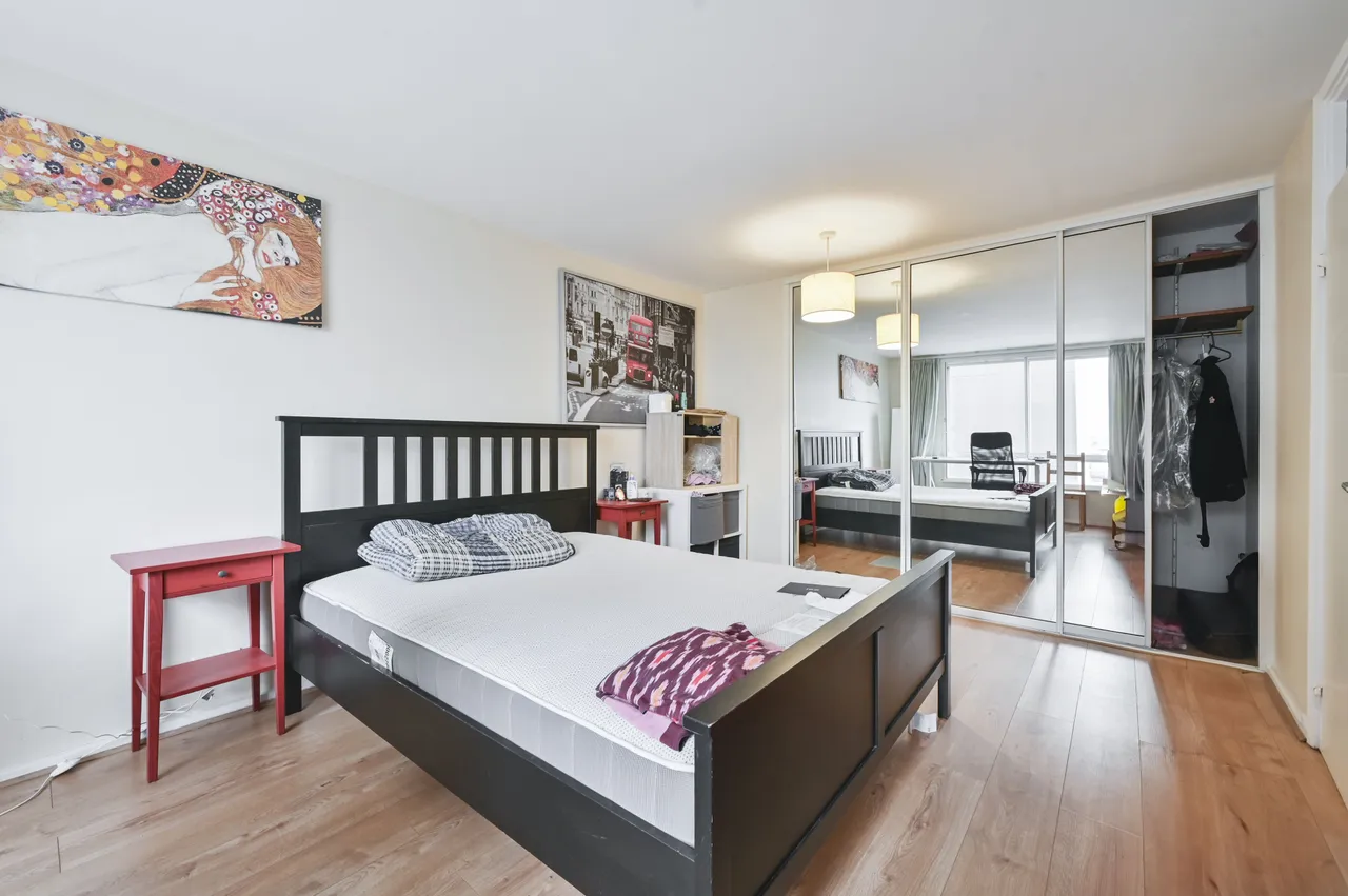 9.2 Stirling Court, 3 Marshall Street, London, photo 5