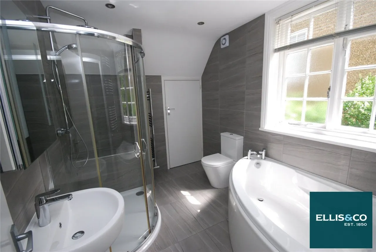 Oakwood Road, Hampstead Garden Suburb, NW11, photo 7