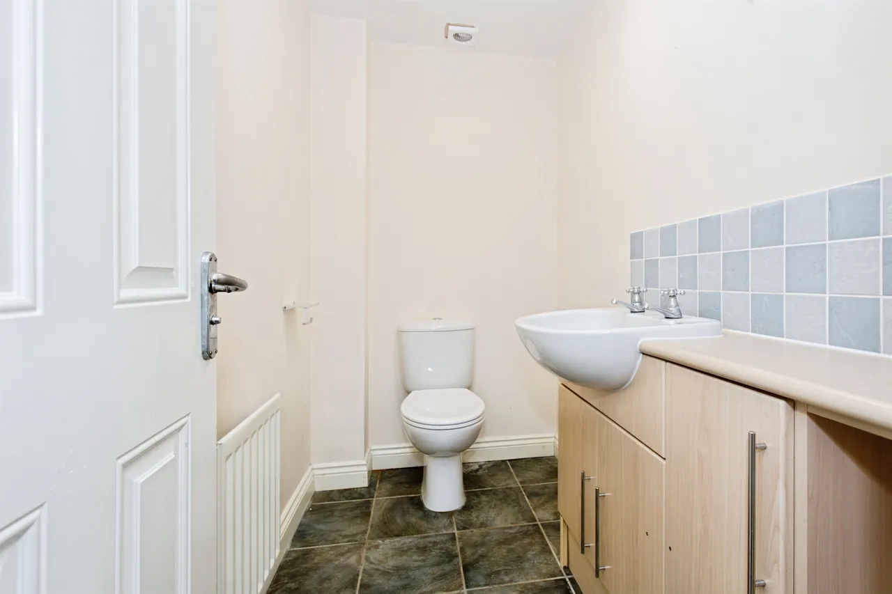 Merivale Way, Ely, photo 9