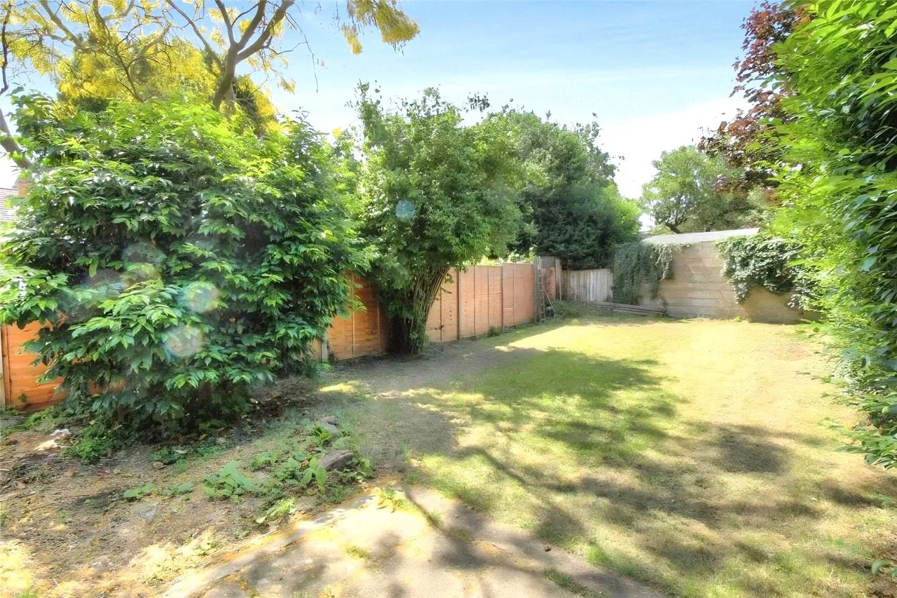 Queens Road, Egham, TW20, photo 8