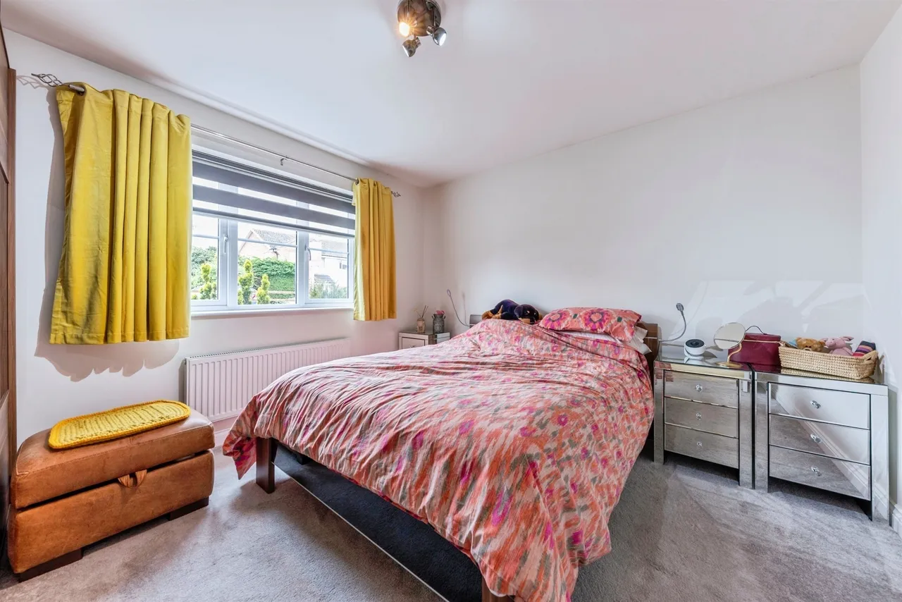 Randall Close, Newark, NG24, photo 11
