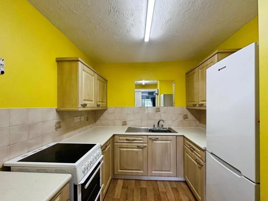 Headley Road East, Woodley, RG5, photo 4