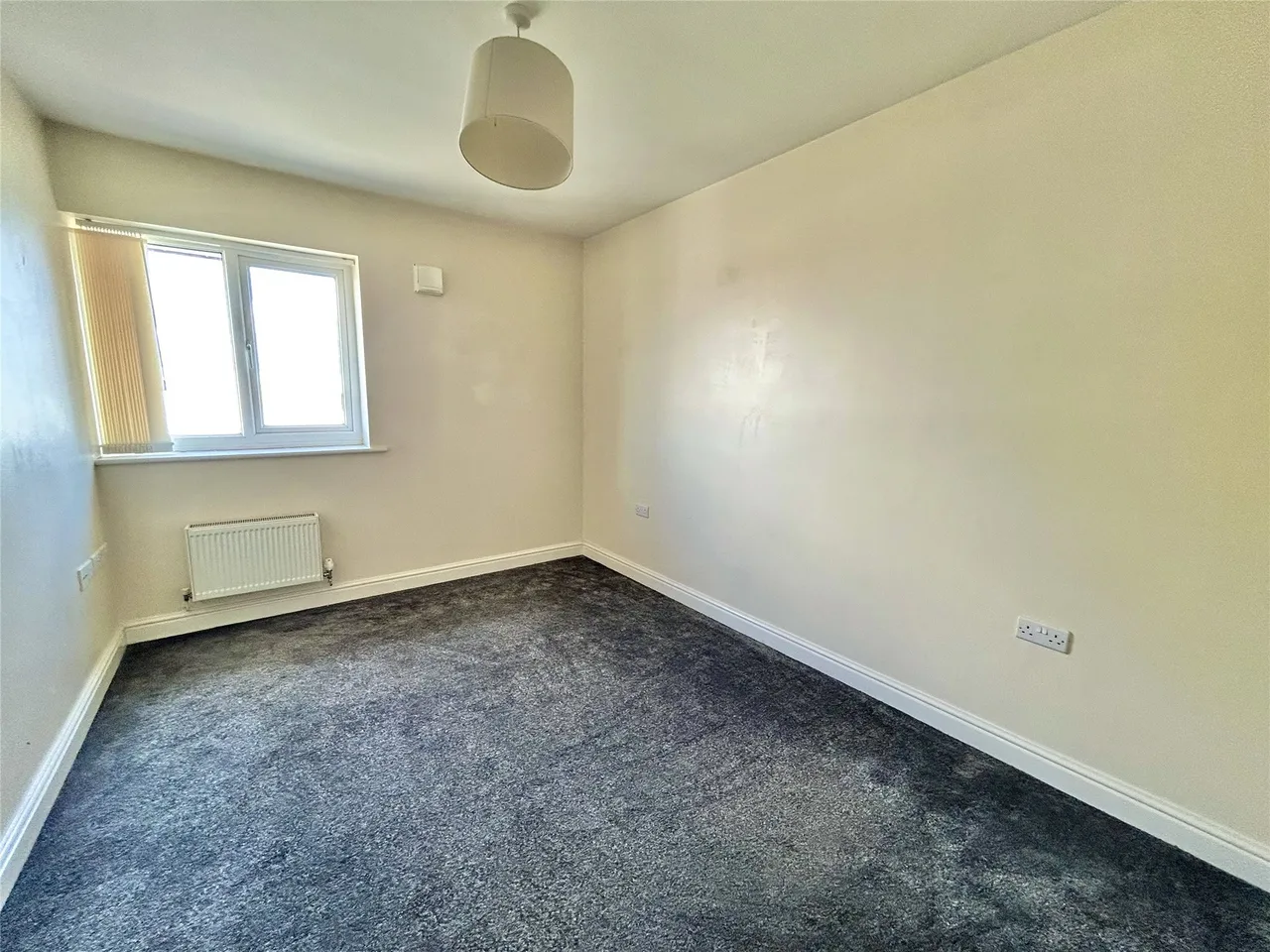 New Chester Road, Birkenhead, CH42, photo 4
