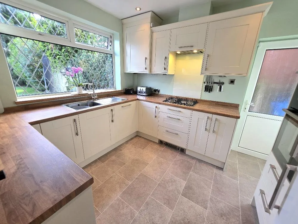 Merwood Avenue, Heald Green, photo 7