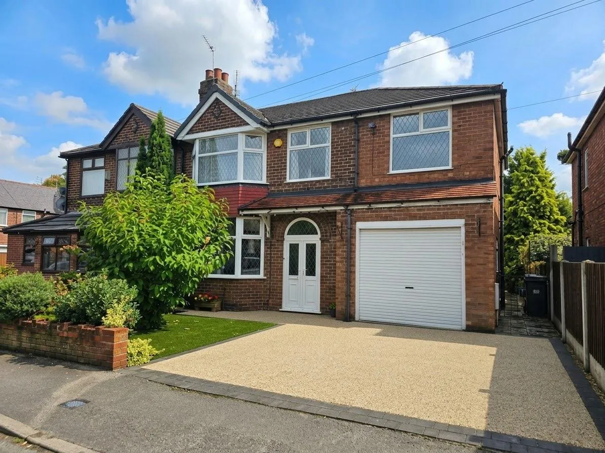 5 bed house for sale, Merwood Avenue, Heald Green