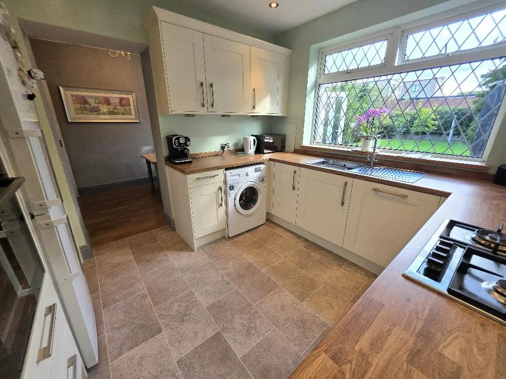 Merwood Avenue, Heald Green, photo 8